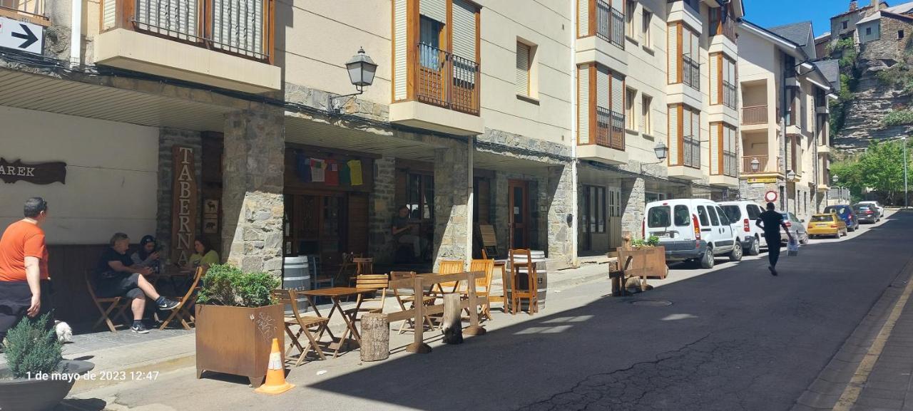 Apartamento Alma De Biescas Luaran gambar