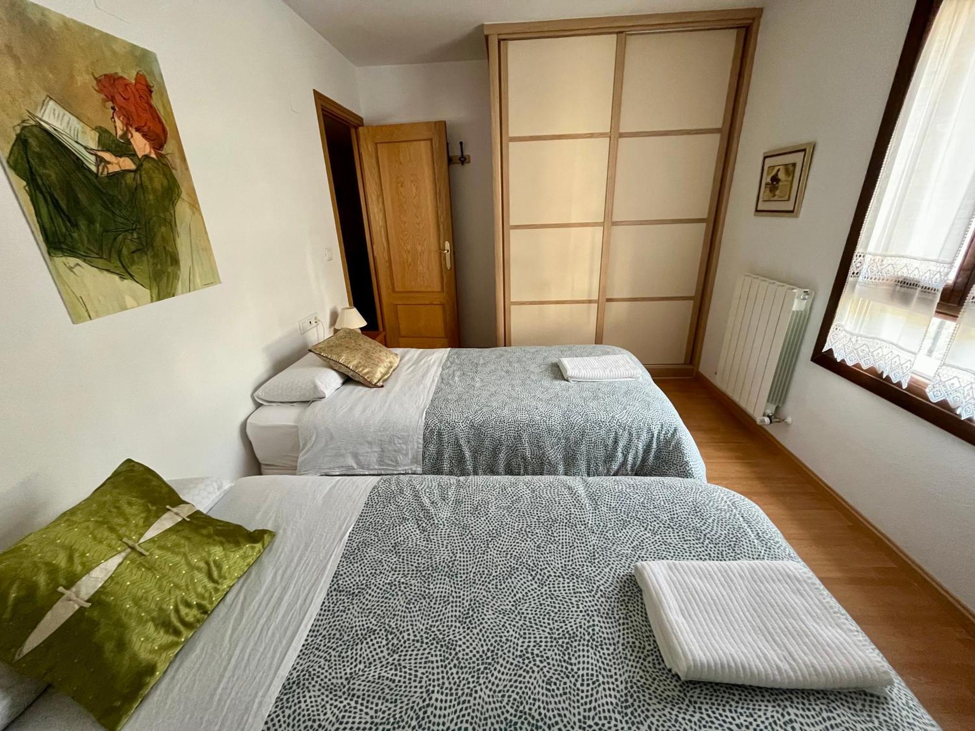 Apartamento Alma De Biescas Luaran gambar